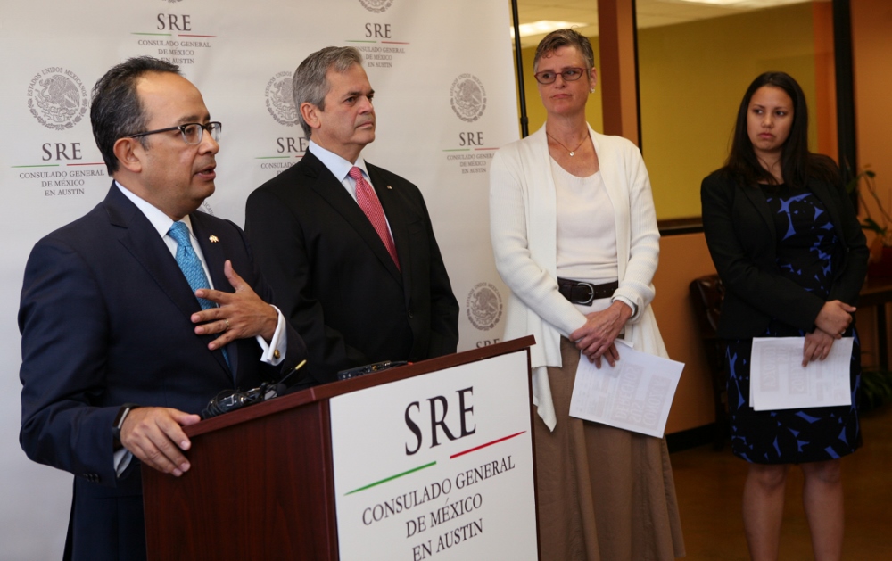 Mexican Consul General Carlos González Gutiérrez, left, announces the formation of a coalition in Austin, Texas, to educate immigrants about their rights after Donald Trump was elected president. He is pictured with Austin Mayor Steve Adler, Travis County Judge Sarah Eckhardt and Megan Sheffield, an attorney with the Equal Justice Center. (GSR photo / Nuri Vallbona)