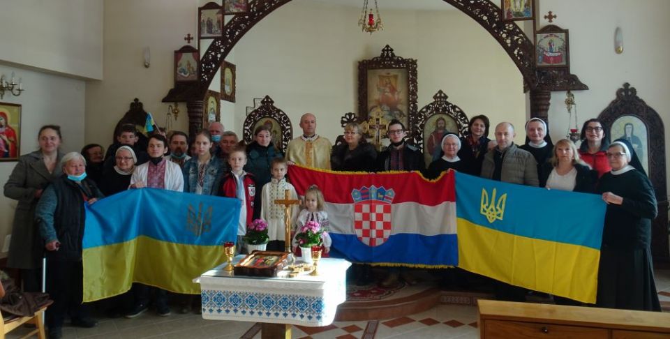 Basilian Sisters pray for peace in Ukraine with other members of the faithful in Osijek, Croatia, in February. (Courtesy of the Ukrainian society in Osijek, Croatia/Oksana Martyniuk)