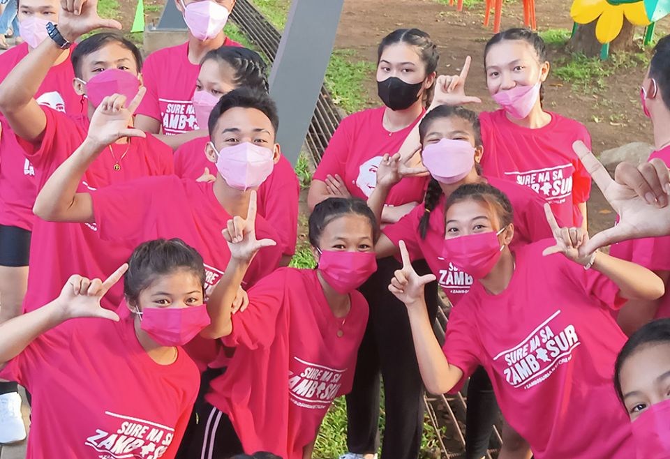 The spirit of volunteerism among the youth is so inspiring, it has paved the way for the "pink movement" of presidential candidate and outgoing Vice President Leni Robredo to continue even after the elections in the Philippines. (Marjorie Guingona) The spirit of volunteerism among the youth is so inspiring, it has paved the way for the "pink movement" of presidential candidate and outgoing Vice President Leni Robredo to continue even after the elections in the Philippines. (Marjorie Guingona)