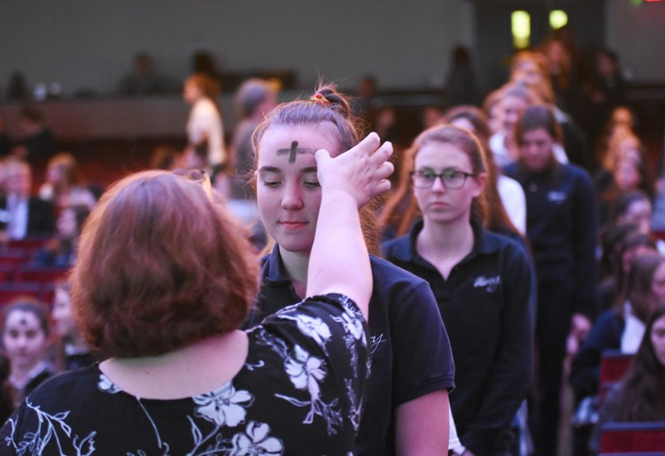 Students receive ashes at Our Lady of Mercy School for Young Women, Rochester, New York. Mercy Sr. Patricia Beairsto works with these students as a teacher. (Courtesy of Our Lady of Mercy School for Young Women) Students receive ashes at Our Lady of Mercy School for Young Women, Rochester, New York. Mercy Sr. Patricia Beairsto works with these students as a teacher. (Courtesy of Our Lady of Mercy School for Young Women)