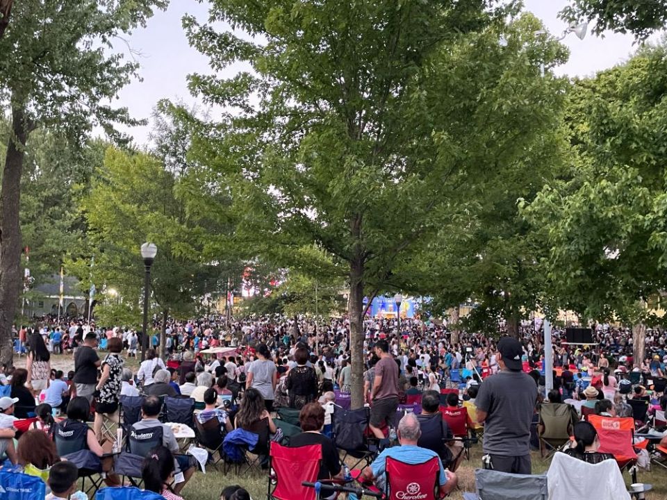 At least 30,000 people gathered in Carthage, Missouri, for the first Marian Days festival since 2019 due to the COVID pandemic. The event is organized by the Mother of the Redeemer Congregation.