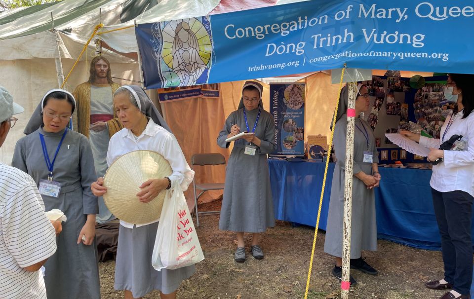 Several women's religious groups had booths at the Marian Days Festival in Carthage, Missouri. This is the Queen Mary's Society booth.  (Peter Tran)