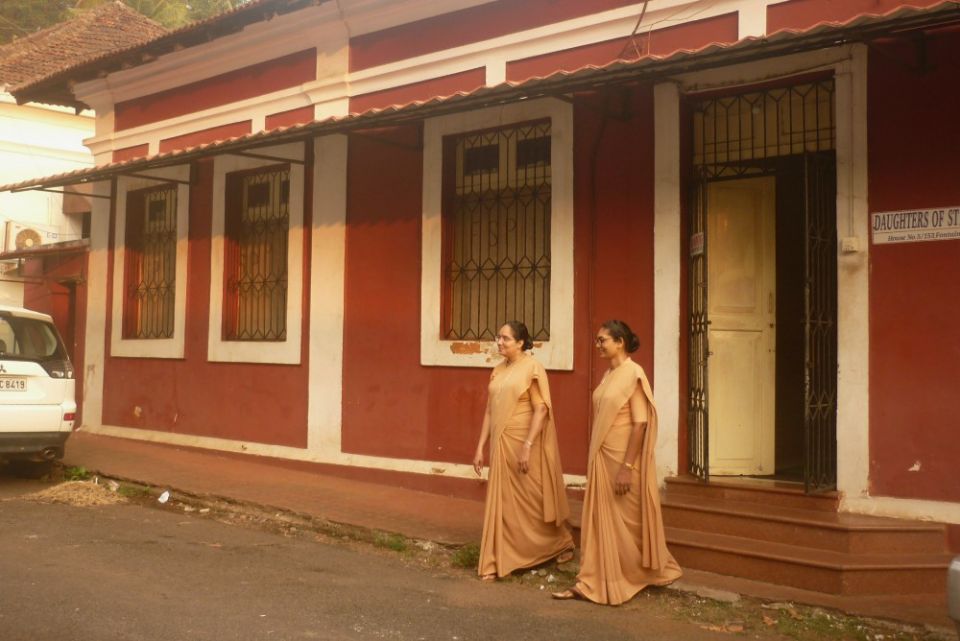Sr. Rosy Mathew and Sr. Jyothi Kerketta set out on their home visits. (Lissy Maruthanakuzhy) Sr. Rosy Mathew and Sr. Jyothi Kerketta set out on their home visits. (Lissy Maruthanakuzhy)