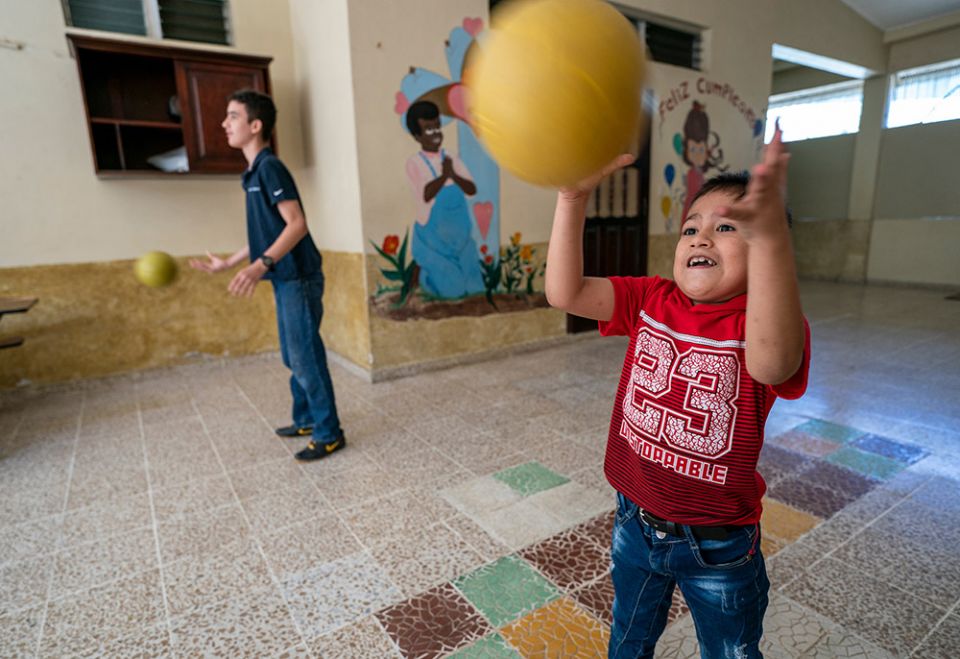 Children enjoy play time at Casa Corazón de la Misericordia, which cares for children who are HIV-positive, in San Pedro Sula, Honduras. (Gregg Brekke)