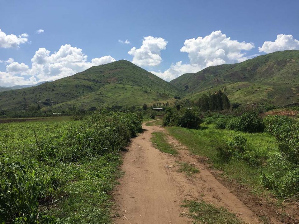 View of a road in the South Kivu region of Democratic Republic of Congo (Wikimedia Commons/Akyubwa)