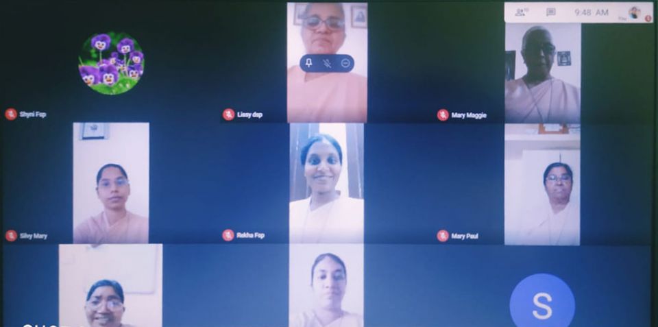 Sr. Lissy Maruthanakuzhy (top row, center) shares a reflection on Jesus Master Truth for the Pauline Family in India, on the second day of the Triduum in preparation for the feast of Jesus Divine Master on October 24, 2020. (Provided photo) Sr. Lissy Maruthanakuzhy (top row, center) shares a reflection on Jesus Master Truth for the Pauline Family in India, on the second day of the Triduum in preparation for the feast of Jesus Divine Master on October 24, 2020. (Provided photo)
