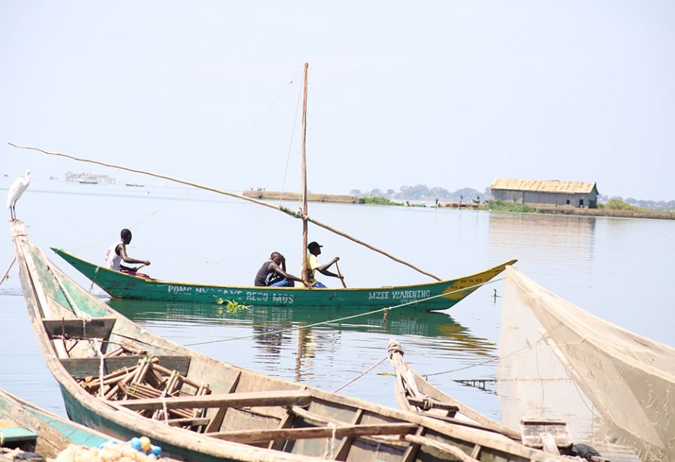On the shores of Lake Victoria in Kisumu in southwestern Kenya, boats row in and out, some full of fish while others carry fishermen with nets. (GSR photo/Doreen Ajiambo) On the shores of Lake Victoria in Kisumu in southwestern Kenya, boats row in and out, some full of fish while others carry fishermen with nets. (GSR photo/Doreen Ajiambo)