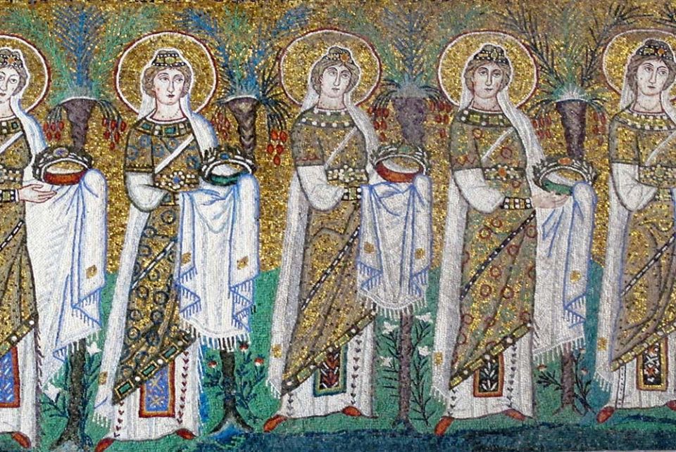 The mosaic of the Holy Virgins, in the sixth-century Church of St. Apollinare Nuovo, Ravenna, Italy (Wikimedia Commons/Sailko)