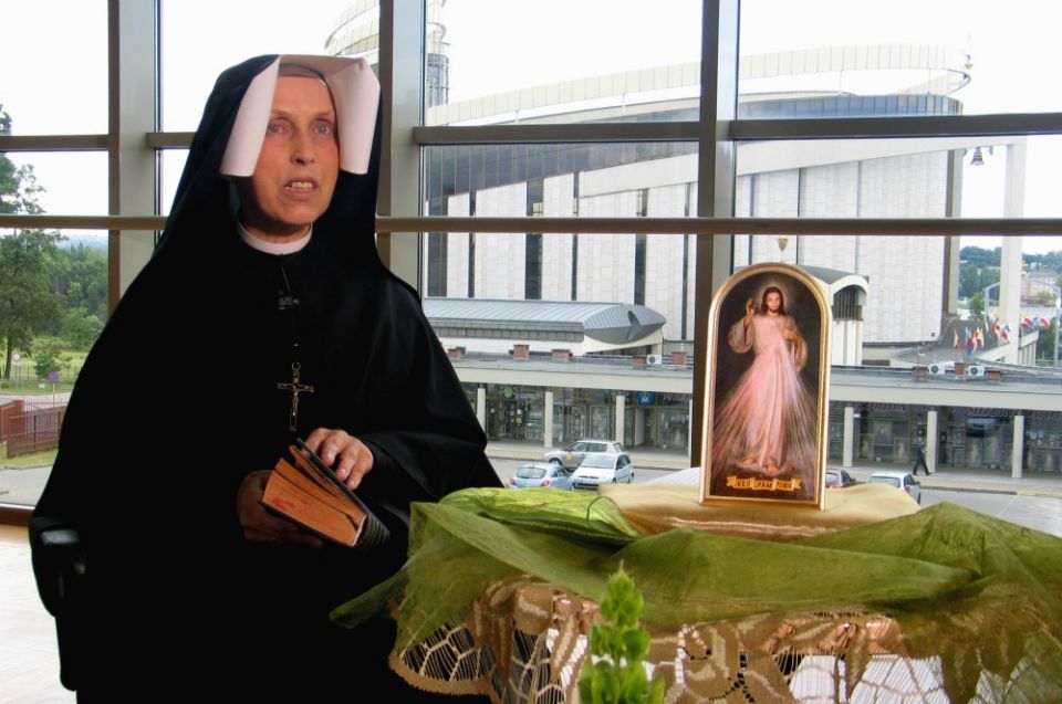 Our Lady of Mercy Sr. Elzbieta Siepak with the Divine Mercy image of Jesus as St. Faustina Kowalska said he appeared to her in a vision in 1931 (Courtesy of the Sisters of Our Lady of Mercy) Our Lady of Mercy Sr. Elzbieta Siepak with the Divine Mercy image of Jesus as St. Faustina Kowalska said he appeared to her in a vision in 1931 (Courtesy of the Sisters of Our Lady of Mercy)