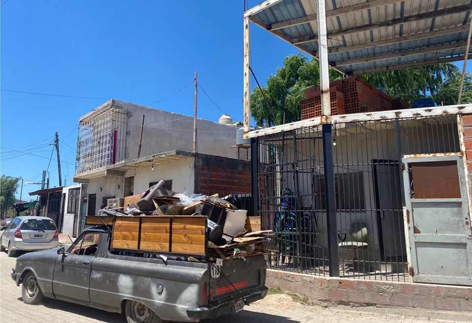 Many Argentines who live in the villas surrounding Buenos Aires are cartoneros, those who collect cardboard and other materials to trade for cash. (GSR photo/Soli Salgado)
