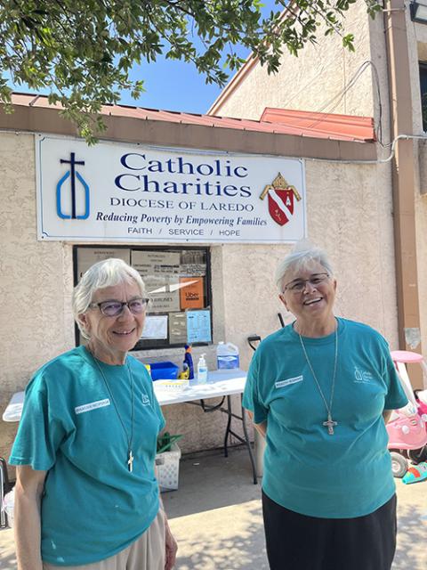 Notre Dame Srs. Roseanna Mellert and Joyce Bates at La Frontera, a migrant shelter of the Catholic Charities of the Diocese of Laredo, Texas. (Luis Donaldo Gonzalez)