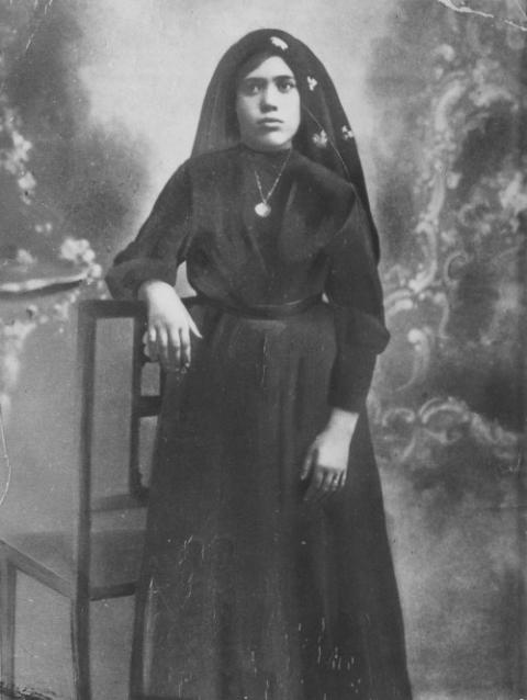 Sr. Lucia dos Santos is pictured at the age of 13 in this file photo. Sister Lucia died Feb. 13, 2005, at the age of 97 at her convent in Coimbra, Portugal. She was the eldest of three shepherd children who reported seeing apparitions of the Virgin Mary in Fatima, Portugal in 1917. She was declared "venerable" on June 22 by Pope Francis. (OSV News/CNS file)