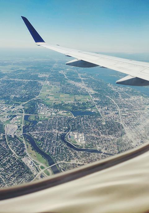 A view from the window of an airplane at the airport in Newark, New Jersey (Unsplash/Shubham Sharan)