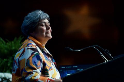 Rebecca Ann Gemma, Hermana Dominica de Springfield, Illinois, pronuncia el discurso presidencial en la asamblea anual de la Conferencia de Liderazgo de Religiosas el 9 de agosto en Dallas Texas, con el que instó a las hermanas a nunca perder la esperanza, incluso con los cambios que se están produciendo en la vida religiosa. (Foto: Dan Stockman/GSR)