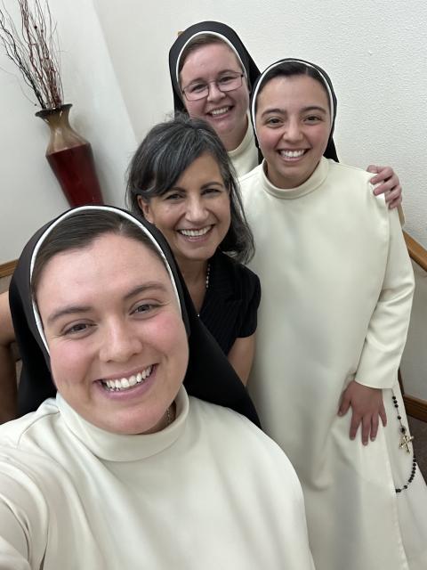 Young Dominican Sisters of the Province of St. Catherine of Siena in North America on July 8, with the author (Courtesy of Elia Cárdenas) Young Dominican Sisters of the Province of St. Catherine of Siena in North America on July 8, with the author (Courtesy of Elia Cárdenas)