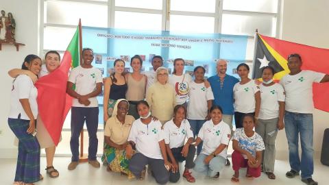 La congregación portuguesa recibe profesionales de la salud voluntarios en Timor Oriental que colaboran directamente con la misión.  (Foto: cortesía Hnas. Reparadoras de Nuestra Señora de Fátima)
