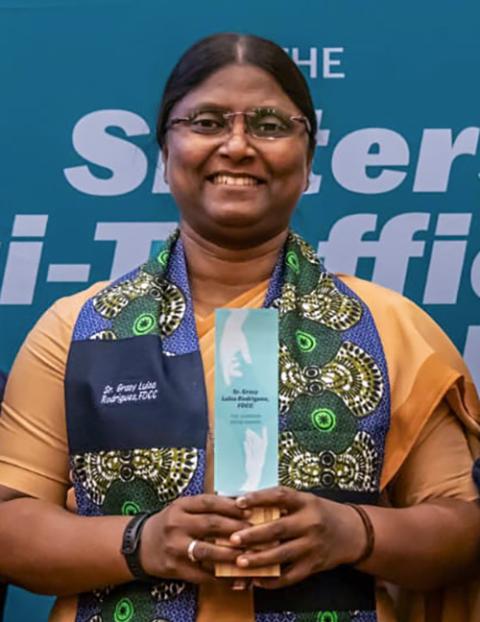 La hermana canosiana Grasy Rodrigues, de la India, recibió el Premio al Bien Común en los Premios 2024 de las Hermanas contra la Trata de Personas. (Foto: cortesía Grasy Rodrigues)