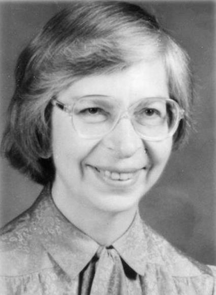 Una foto sin fecha de la hermana Joanne Marie Mascha, ursulina de Cleveland, tomada en 1995. Era conocida por su amor por la paz y la naturaleza. (Foto: cortesía Hermanas Ursulinas de Cleveland)