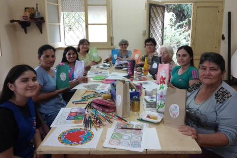 Taller de arteterapia para laicas y consagradas en Villa Ángela, Chaco, Argentina, facilitado por María Etelvina González en octubre de 2024. (Foto: cortesía María Etelvina González)