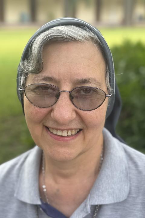 La vida religiosa tiene credibilidad en muchos lugares porque escucha el sufrimiento de los pobres, afirma la Hna. María Inés Castellaro, secretaria general de la CLAR . (Foto GSR/Rhina Guidos)