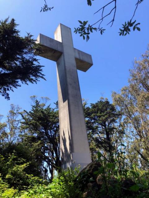 The Mt. Davidson Memorial Cross in San Francisco memorializes the 1.5 million victims of the 1915 Armenian genocide. (Courtesy of Nodelyn Abayan)