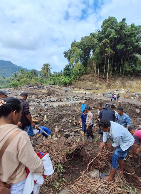 The aftermath of September 2023 flooding in the village of Maopomnggoh, about a two-hours' drive south of Soa on the island of Flores, Indonesia. (Courtesy of the Franciscan Missionaries of Mary)