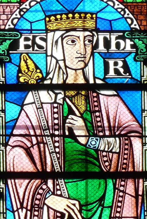 Queen Esther, depicted in stained glass (Wikimedia Commons/Père Igor) Queen Esther, depicted in stained glass (Wikimedia Commons/Père Igor)