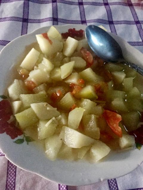 Simple meal shared with the family (Provided photo) Simple meal shared with the family (Provided photo)