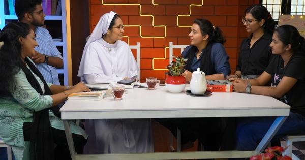 ENTREVISTA | Desde la televisión,  una religiosa dialoga con los jóvenes en India