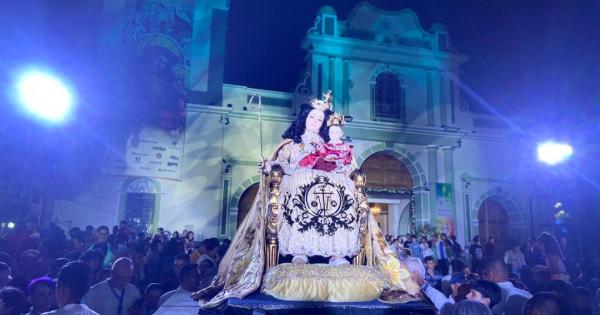 With the Divine Pastora, Venezuela seeks strength in the face of crisis and injustice