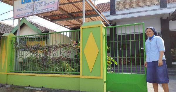 Indonesian nuns help migrant families emerge from poverty