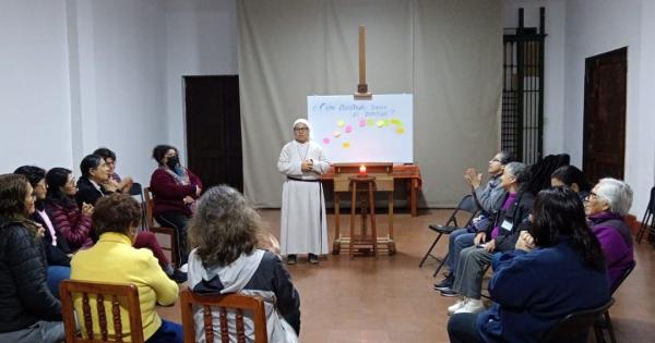 Mirar al otro sin miedo: el perdón como barca hacia la paz