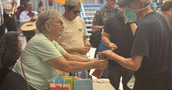 Nuns take Father's Day to the border, visiting dads separated from their children