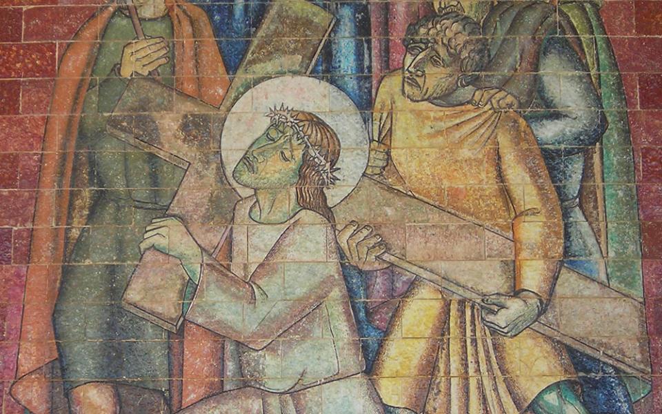 Simon of Cyrene helps Jesus carry the cross in a detail from the Fifth Station of the Cross at the Sanctuary of Our Lady of Fátima in Portugal. (Wikimedia Commons/Therese C)
