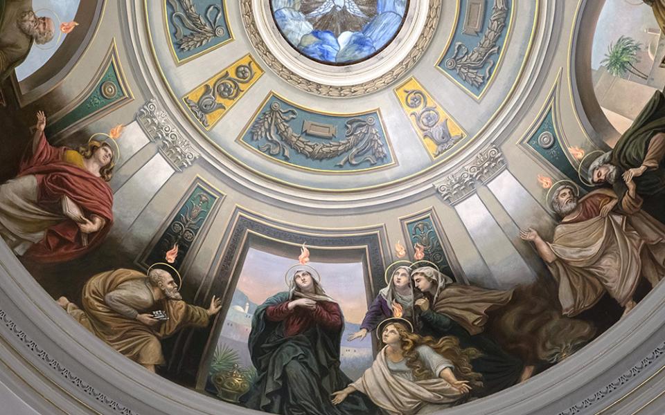 A painting on the ceiling of St. Catherine Church in Spring Lake, New Jersey, depicts the Holy Spirit descending upon the apostles. (CNS/Octavio Duran)