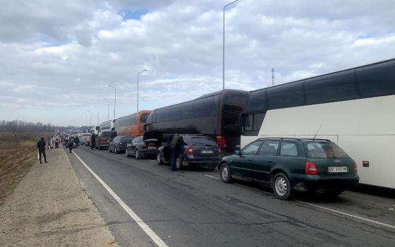 Cars are lined up at the border as people try to leave Ukraine. (Courtesy of Yeremiya Steblyna)