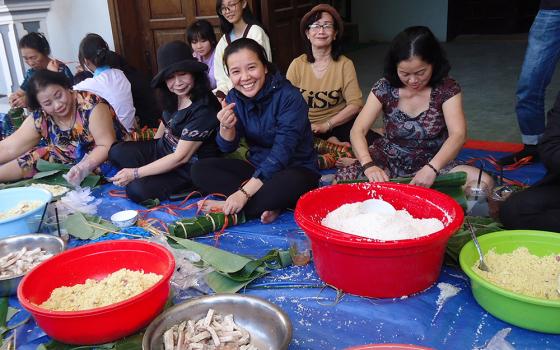 Missionaries of Charity Sr. Mary Bui Thi Nhai and other people make Tet food to offer people in need in Ha Tinh province. (Courtesy of Sr. Mary Bui Thi Nhai)