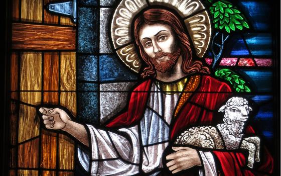 Stained glass depicting Jesus, at St. Mary of the Presentation Catholic Church, at Geneva, Indiana (Wikimedia Commons/Nheyob, CC BY-SA 4.0)
