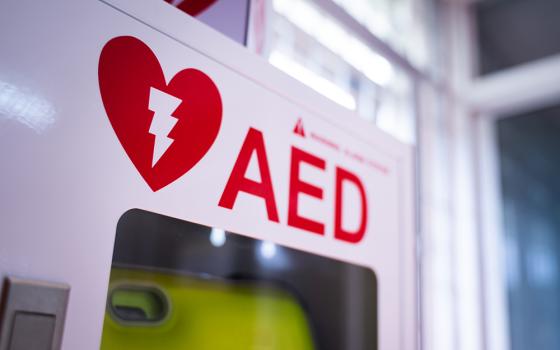 An automated external defibrillator, or AED (Dreamstime/Teerapong Younglek)