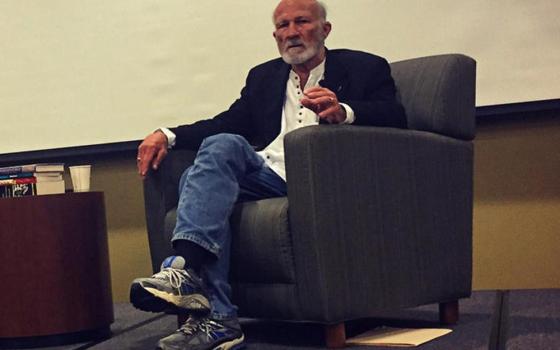 Theologian Stanley Hauerwas participates in a symposium on Sept. 17, 2015, at Augustana College in Rock Island, Illinois. (Wikimedia Commons/Benjamin Payne, CC BY-SA 4.0)