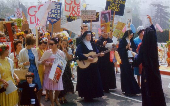 Immaculate Heart College's 1964 Mary's Day celebration (Courtesy of the Corita Art Center, Immaculate Heart Community, Los Angeles)
