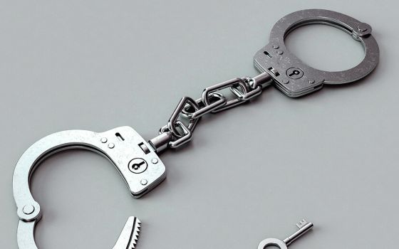 Handcuffs (Pixabay/Arek Socha)
