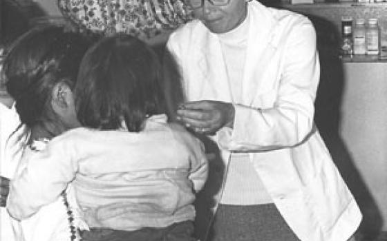 Sister Immaculata ministers in a Guatemala health clinic in this undated photo. (IR photo courtesy of the Spokane Diocese Archives)