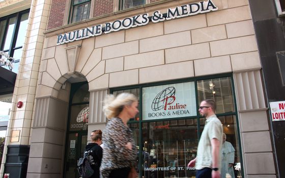 Pedestrians pass Pauline Books and Media on Michigan Avenue in downtown Chicago on Sept. 6. (RNS/Emily McFarlan Miller)